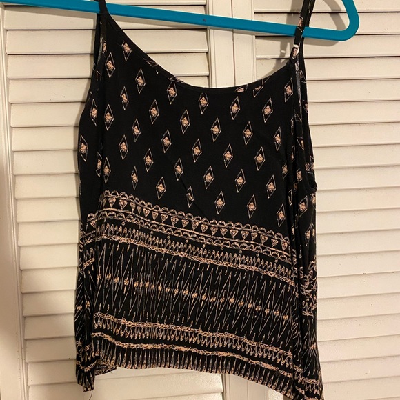 Geometric Pattern Tank - Picture 2 of 3